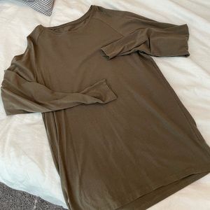 Alphalete Long Sleeve Shirt